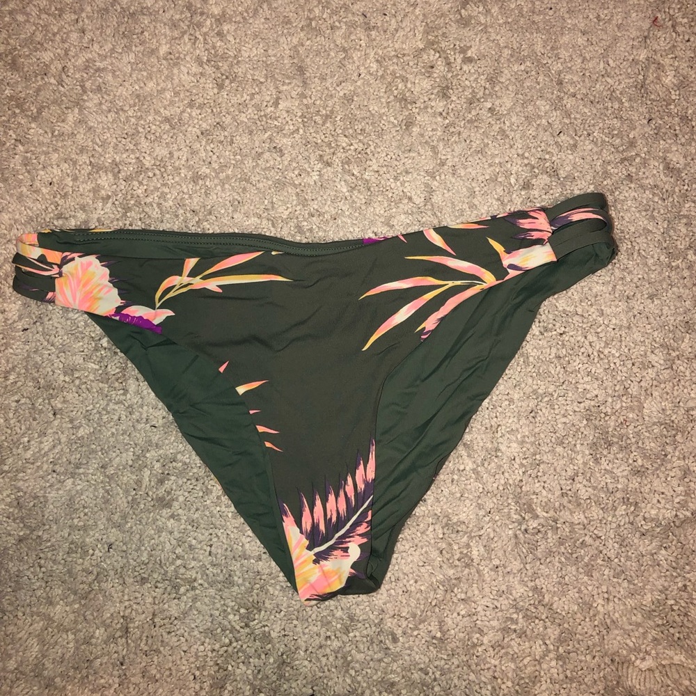 Roxy swimsuit bottoms